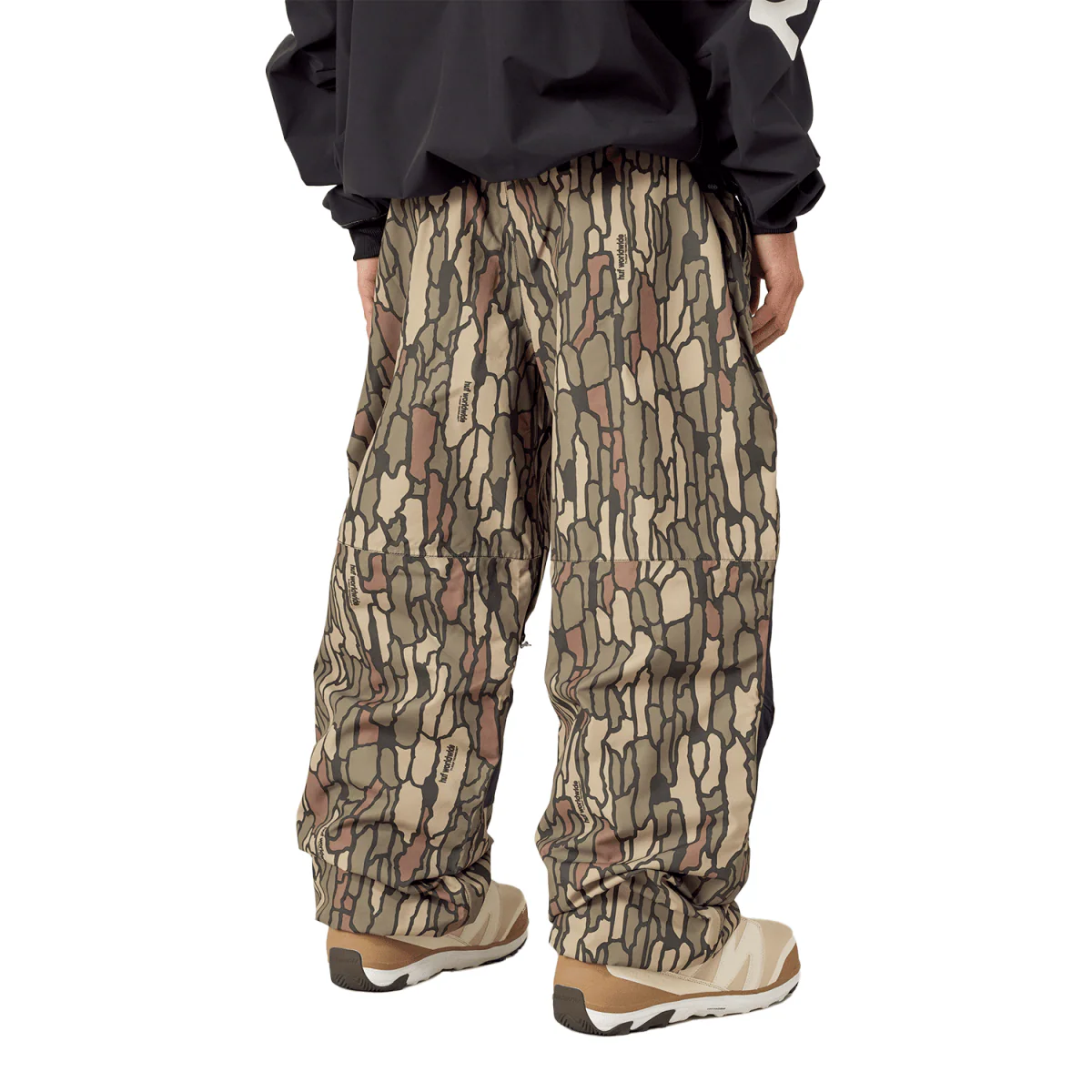 686 Men's Ghost 2.5L Pant 2025 Huf Bark Print - Image 2