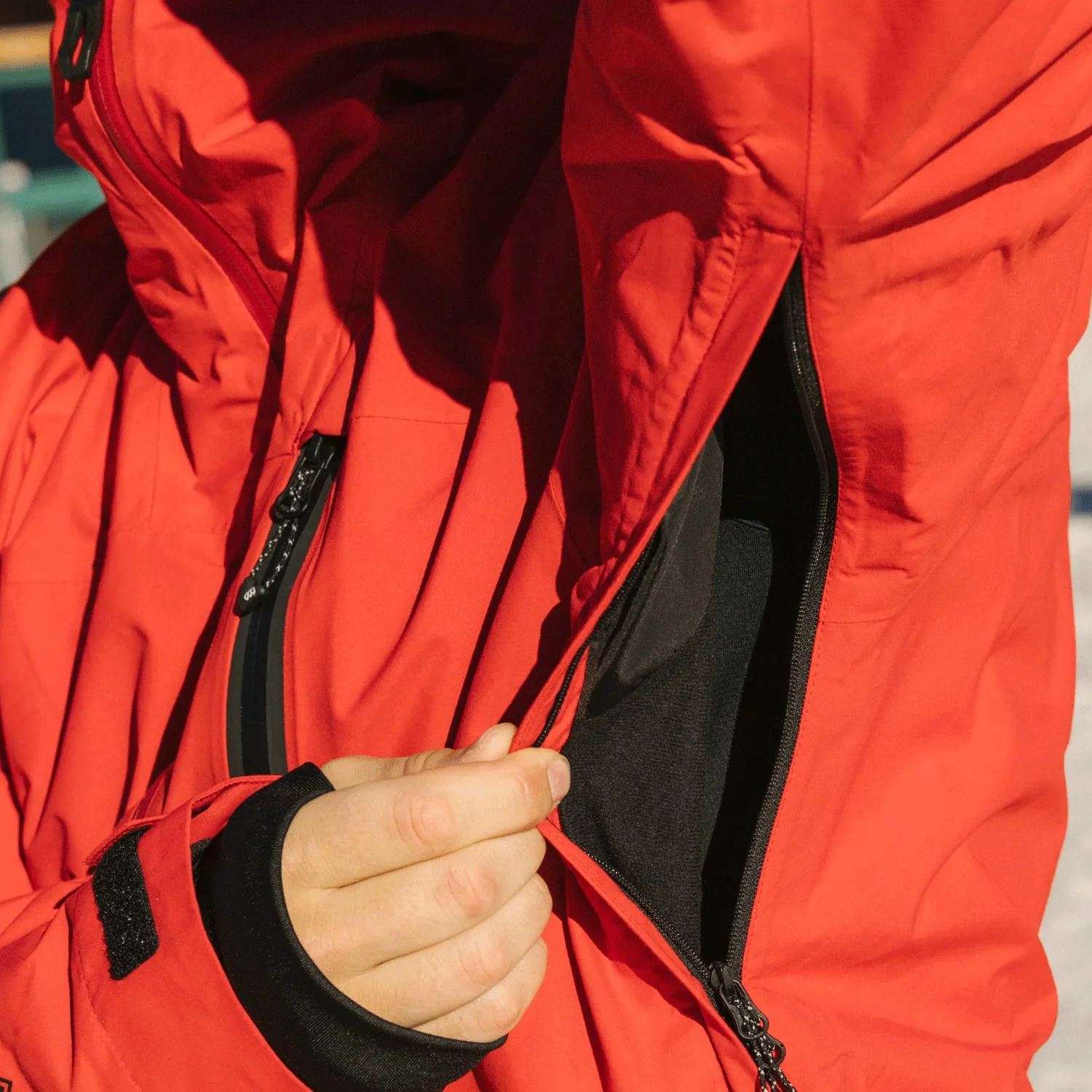 686 Men's Gore-Tex Gt Thermagraph Jacket 2026 True Red - Image 3