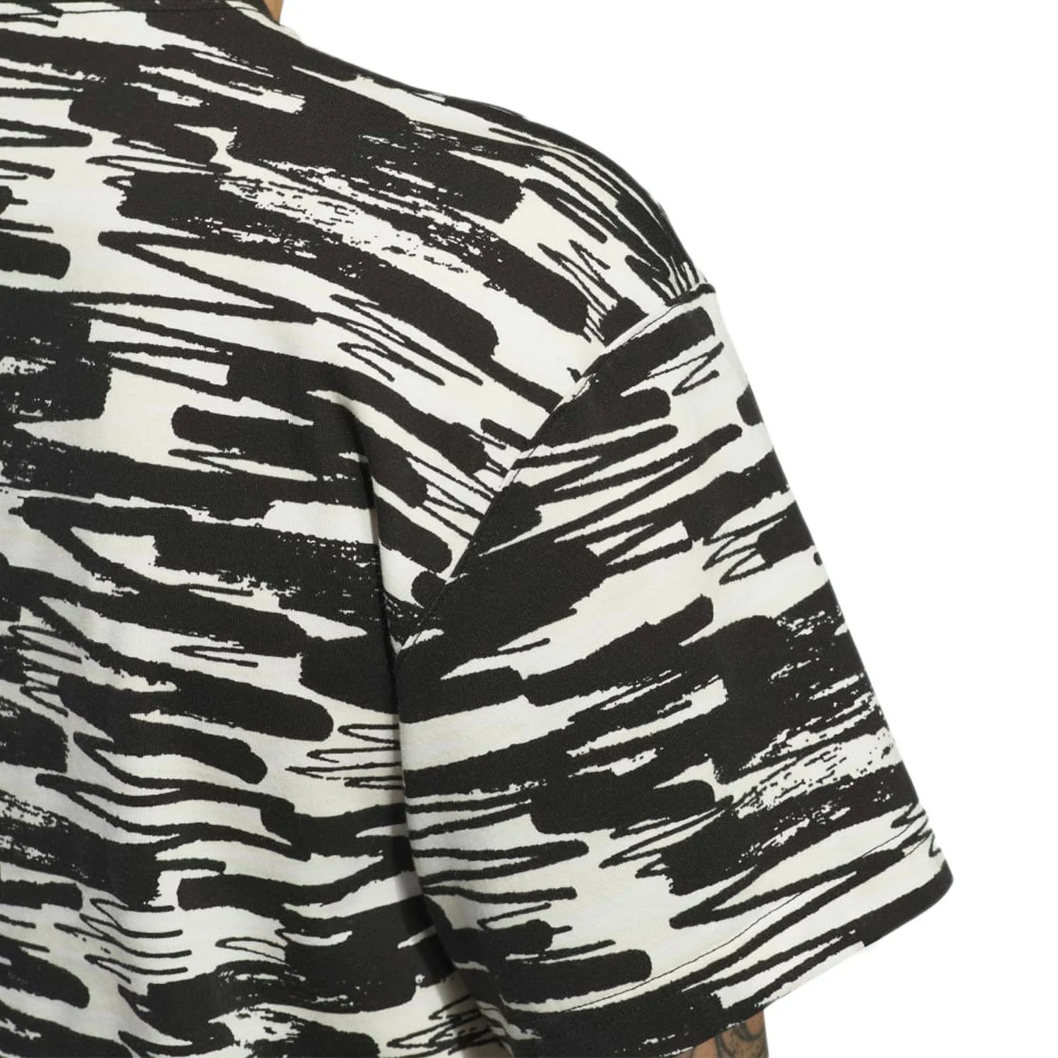 Adidas Women's Nora Skate S/S T Shirt white/Black/Ivory - Image 5