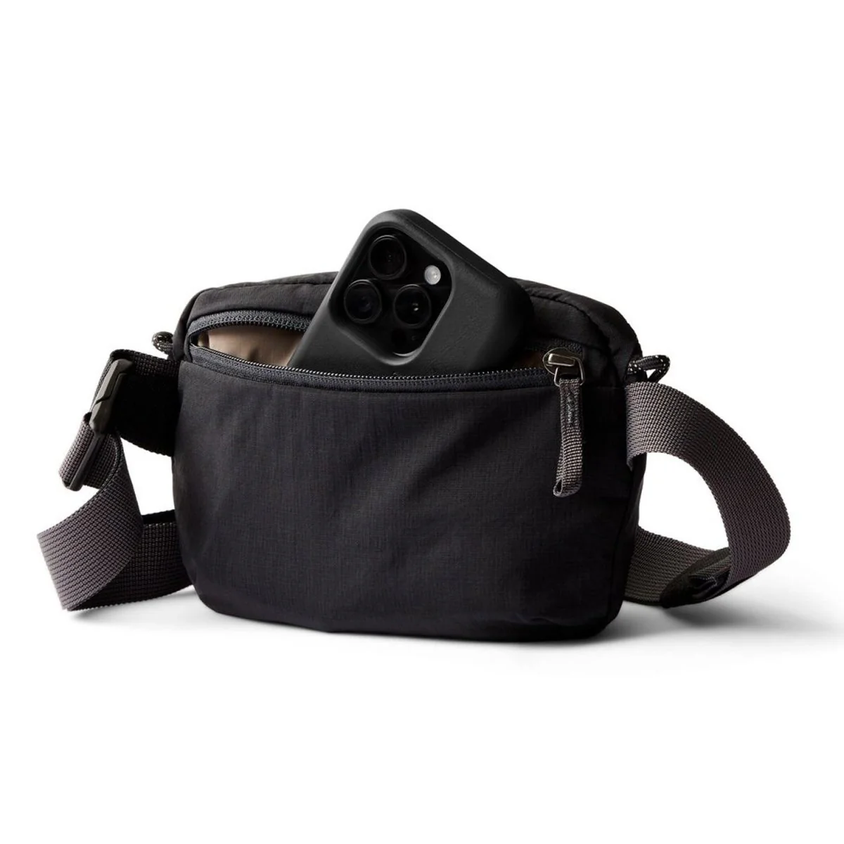 Bellroy Lite Belt Bag Black - Image 3