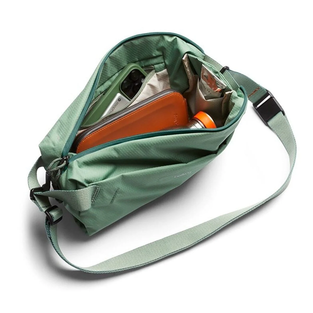 Bellroy Lite Sling Bag Moss - Image 2
