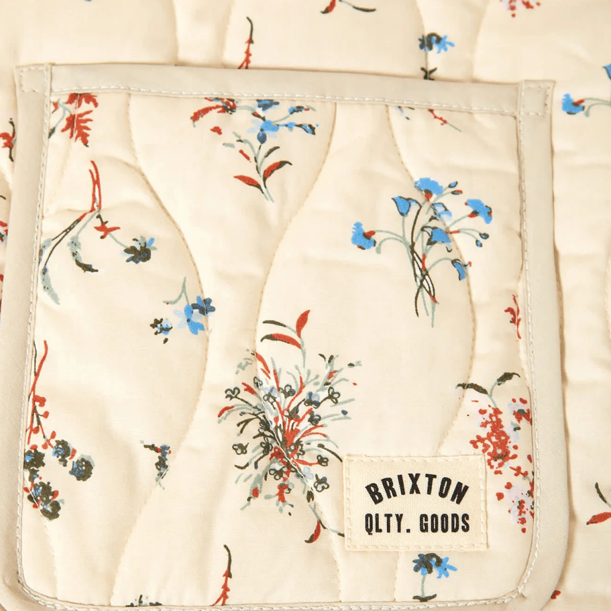 Brixton Women's Field Floral Quilted Vest Whitecap/Hazelnut/Ditsy Floral - Image 4