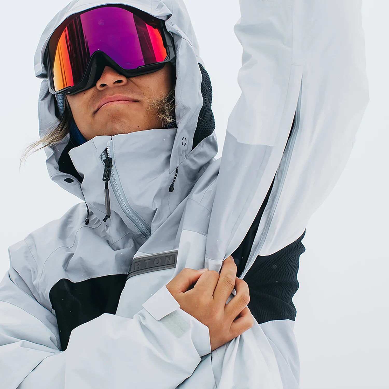 Burton Carbonate 2L Gore-tex Insulated Jacket 2023 - Image 4