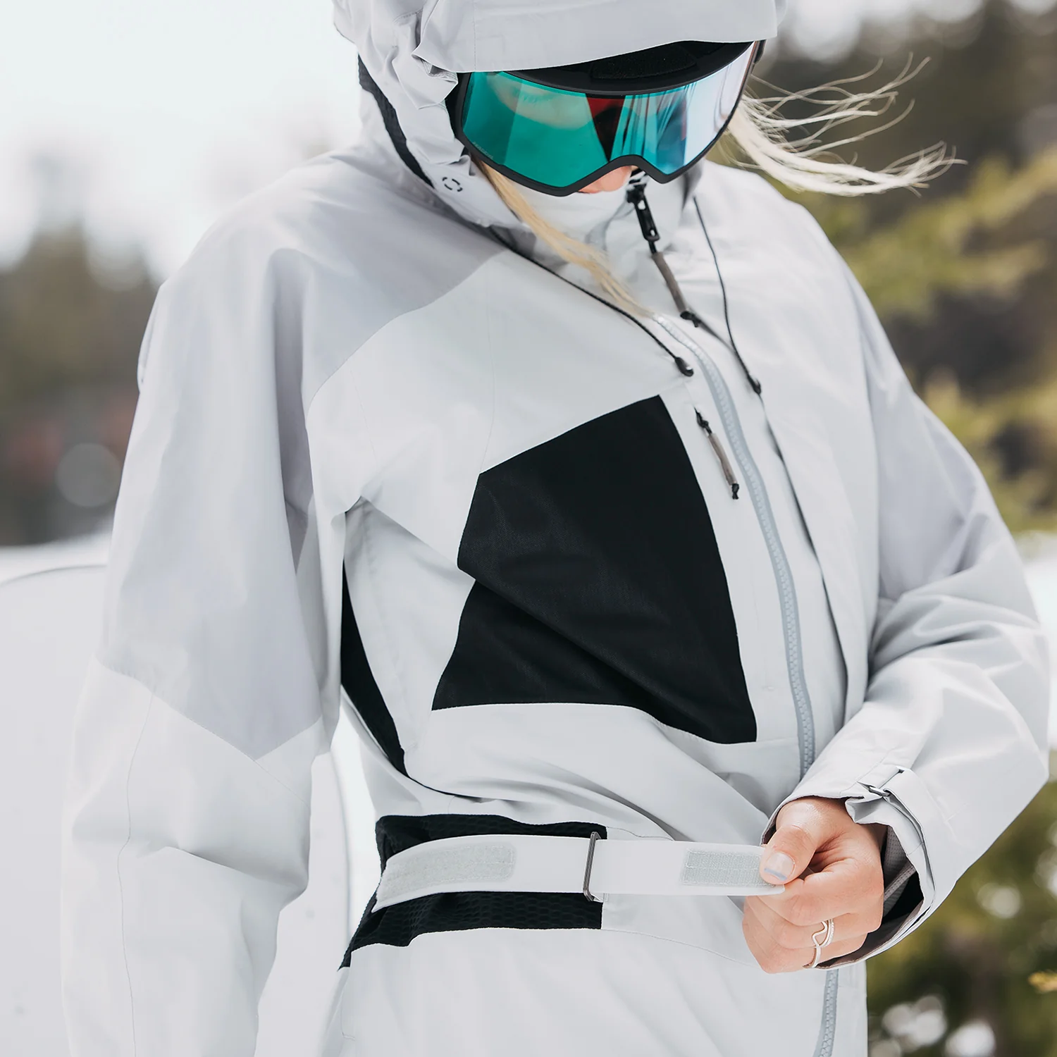 Burton Carbonate 2L Gore-tex One Piece Suit 2023 - Image 5
