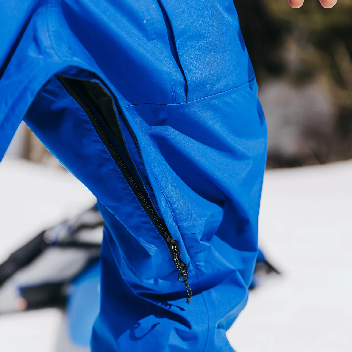 Burton Carbonate 3L Gore-tex Bib Pant 2023 - Image 6