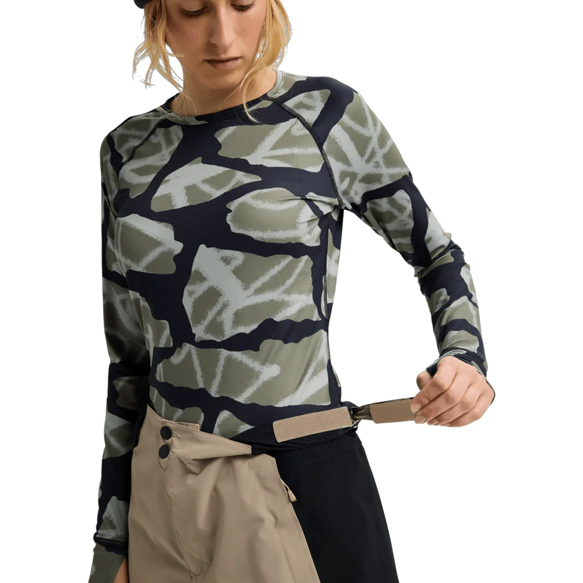 Burton Women's Reserve 2L Relaxed Pant 2026 Summit Taupe/True Black - Image 3