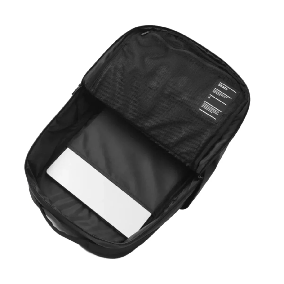 Db Skateboarding 20L Daypack Black Out - Image 4