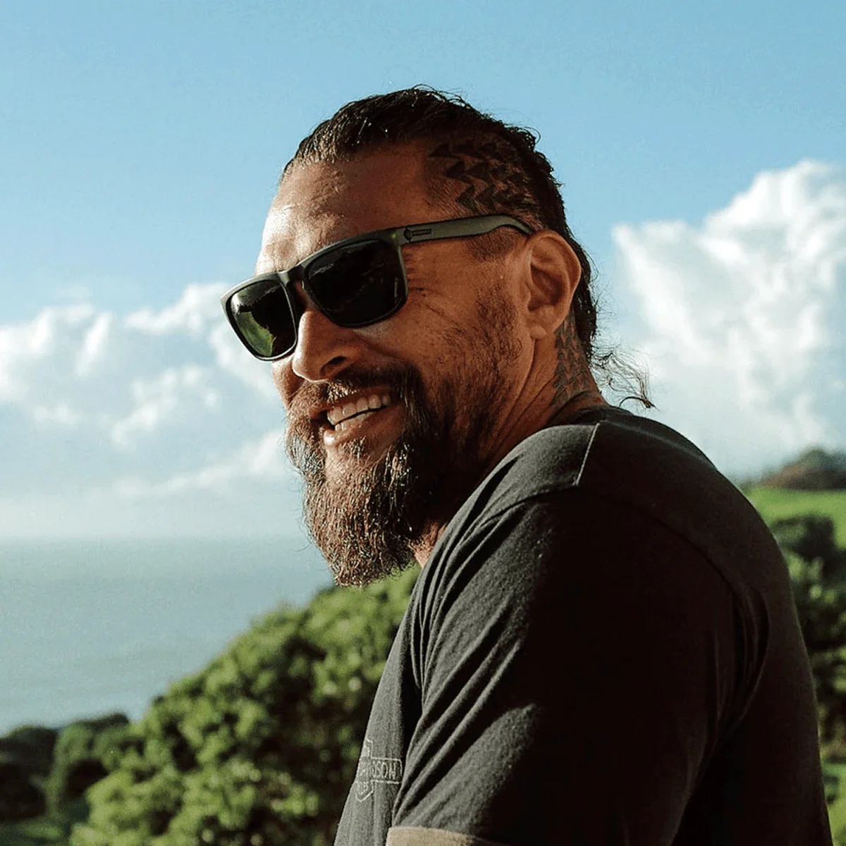 Electric Knoxville Jason Momoa Sunglasses British Racing Green/Grey Polar - Image 2