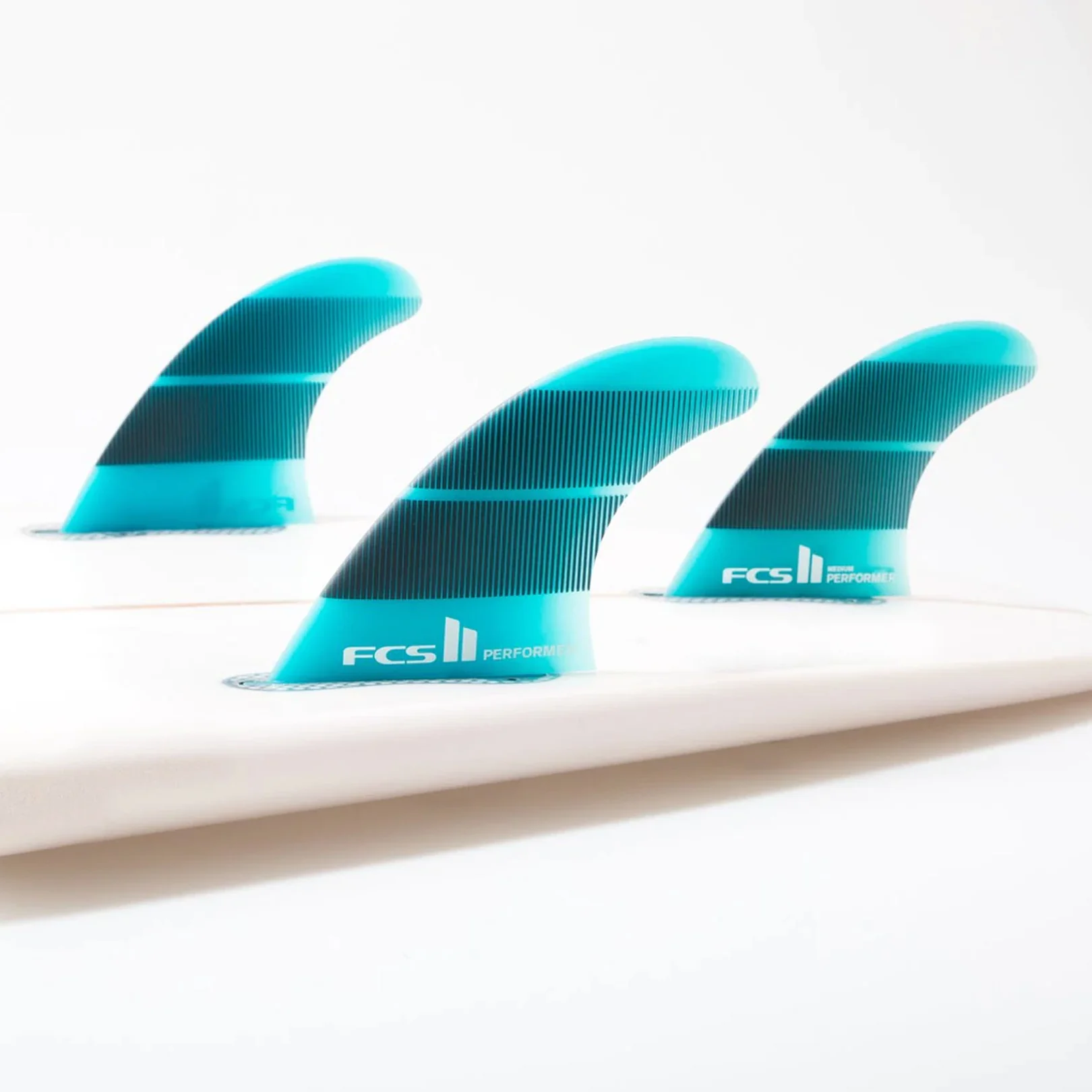 Fcs II Performer Neo Glass Medium Tri Surf Fins Teal Gradient - Image 2