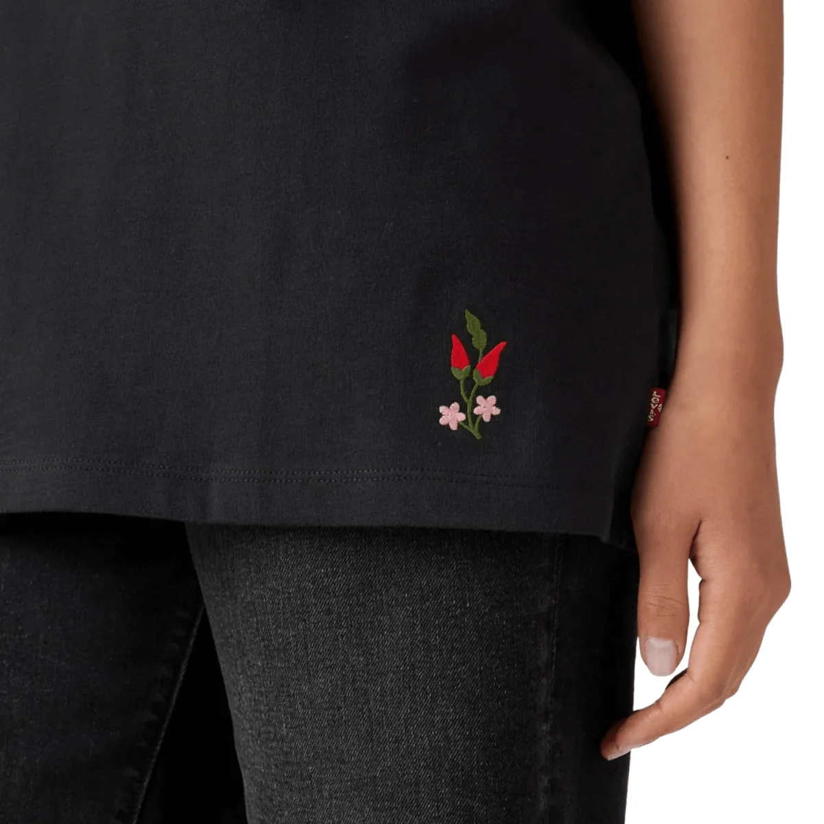 Levis Women's Graphic Short Stack T-Shirt Folky Flower All Black - Image 3