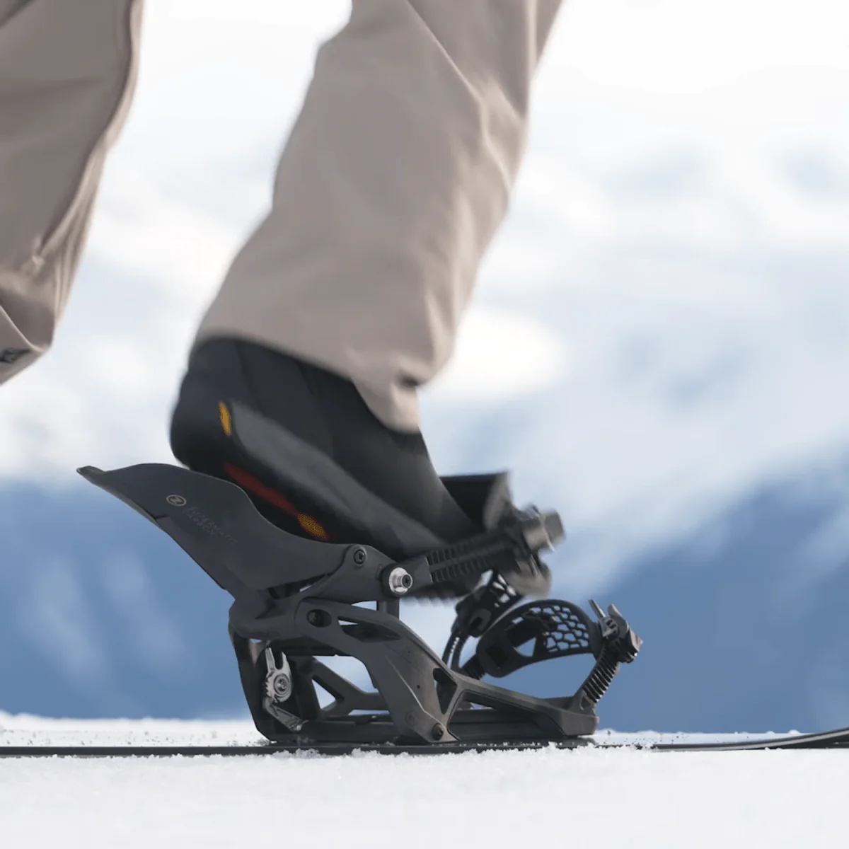 Nidecker Carbon Supermatic Snowboard Bindings 2026 Black - Image 5