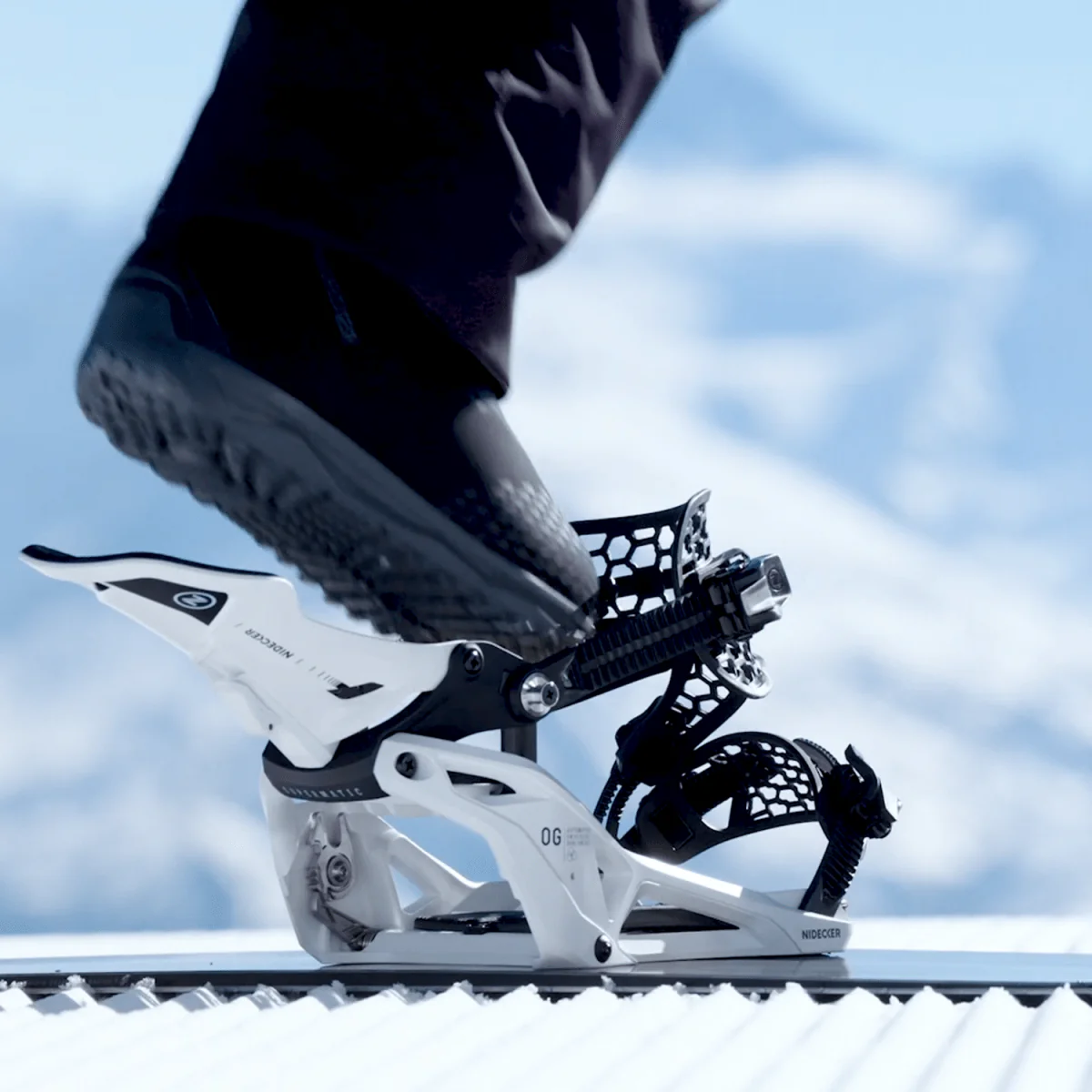 Nidecker OG Supermatic Snowboard Bindings 2026 White - Image 4