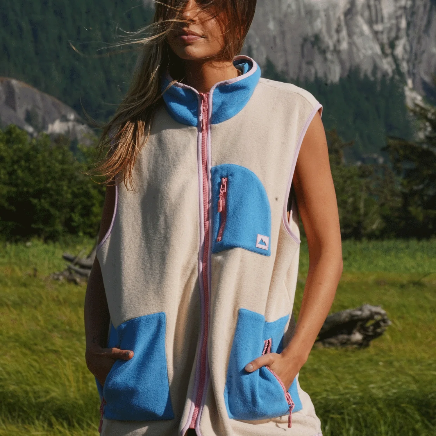 Notice the Reckless Women's Overland Vest Cream/Blue/Coral - Image 3
