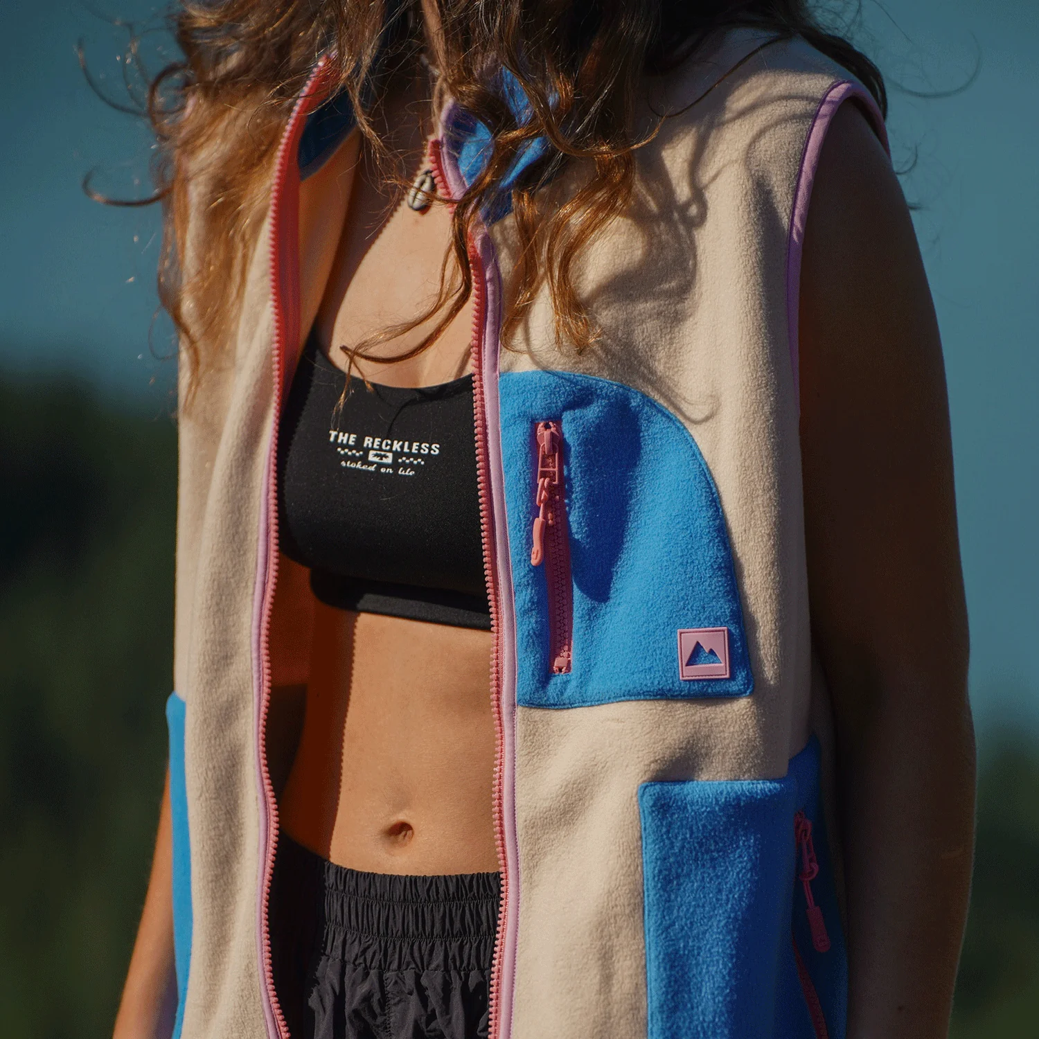 Notice the Reckless Women's Overland Vest Cream/Blue/Coral - Image 4