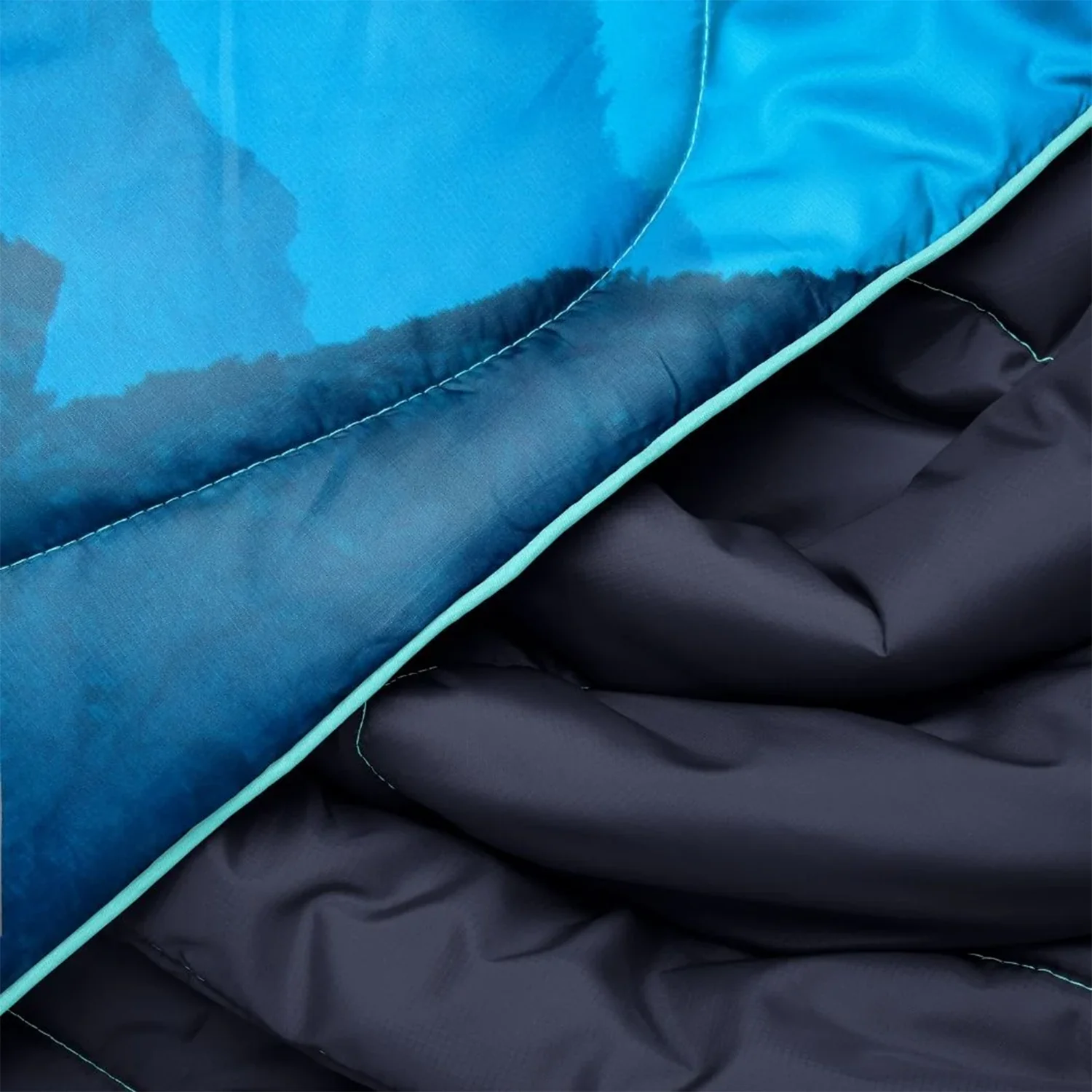 Rumpl OG Puffy Blanket Misty Peak Mountain Scape - Image 2