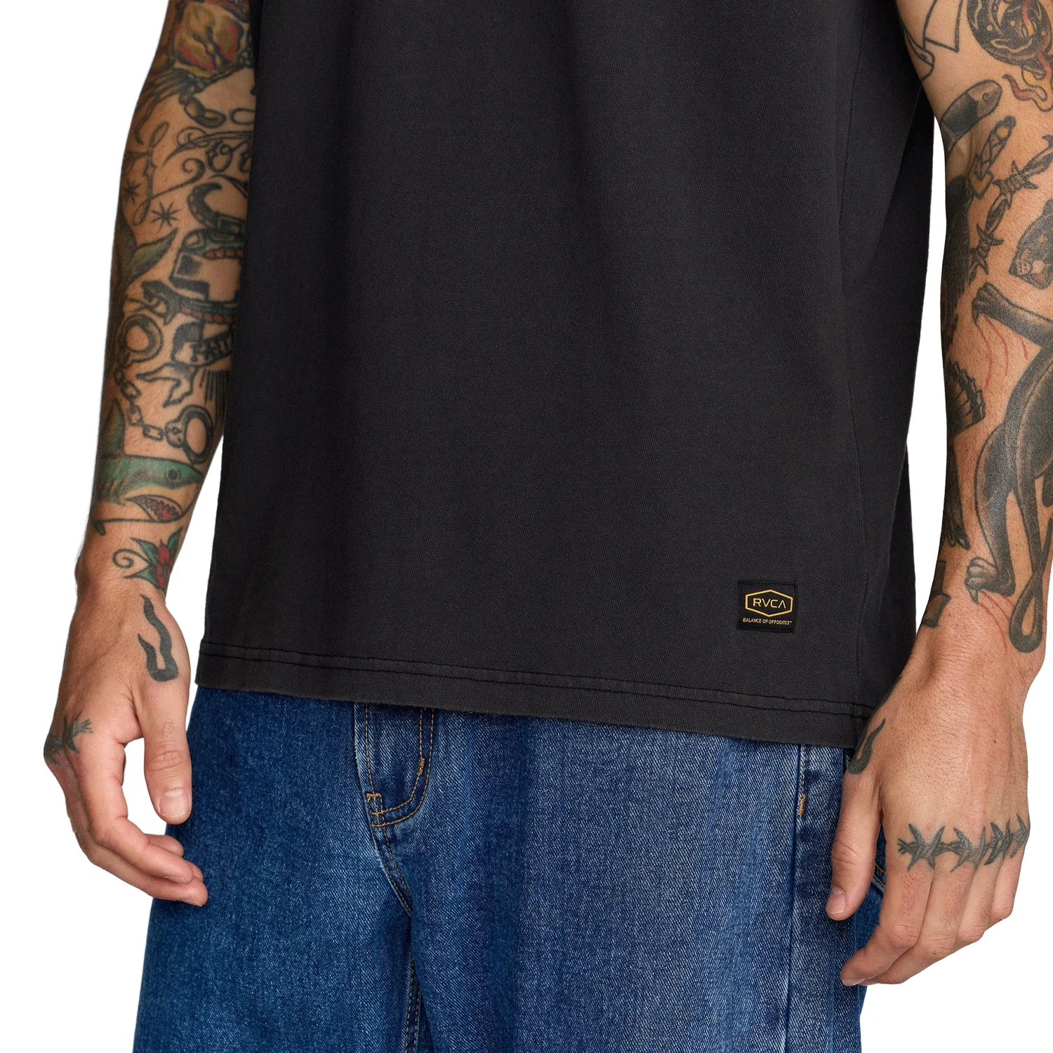 RVCA Men's Midweight Label T Shirt Vintage Black - Image 5