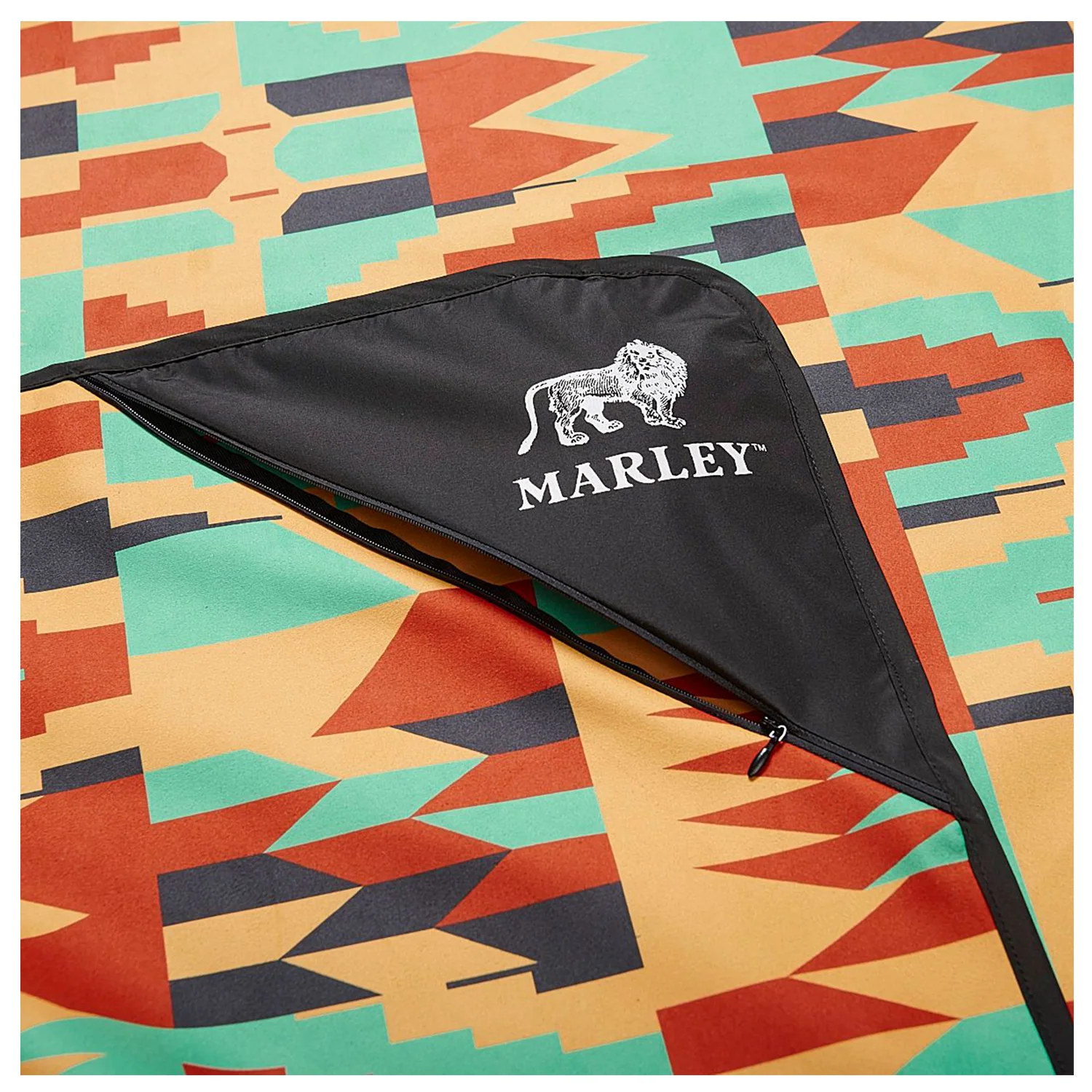Slowtide Rocker Quick Dry Picnic Blanket - Image 3