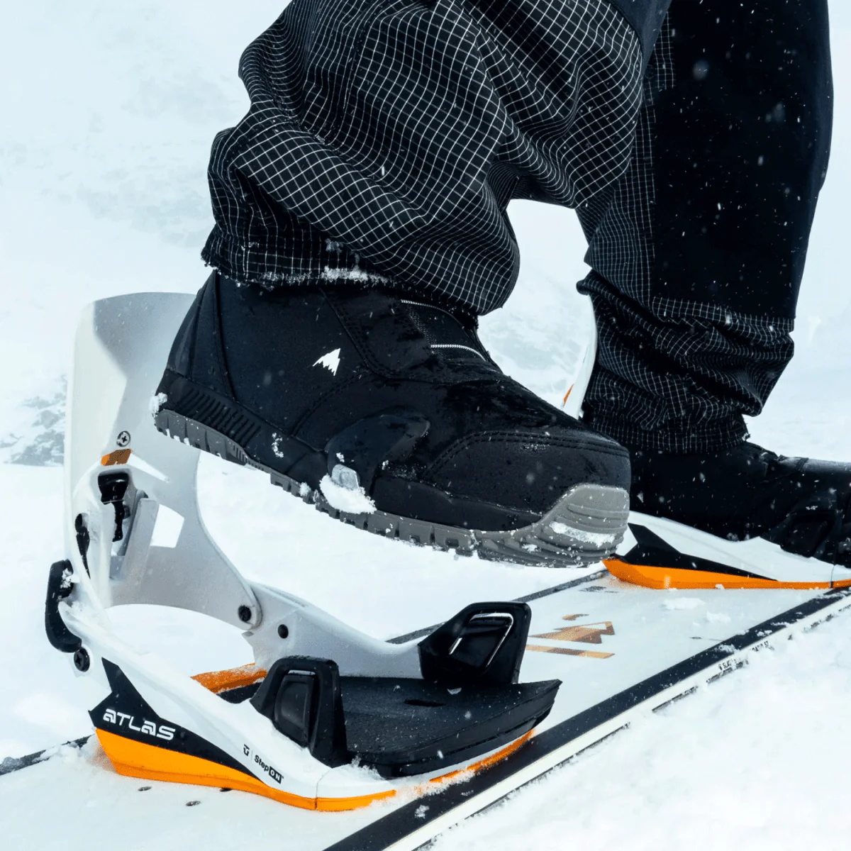Union Men's Atlas Step On Snowboard Bindings 2026 White/Orange - Image 6
