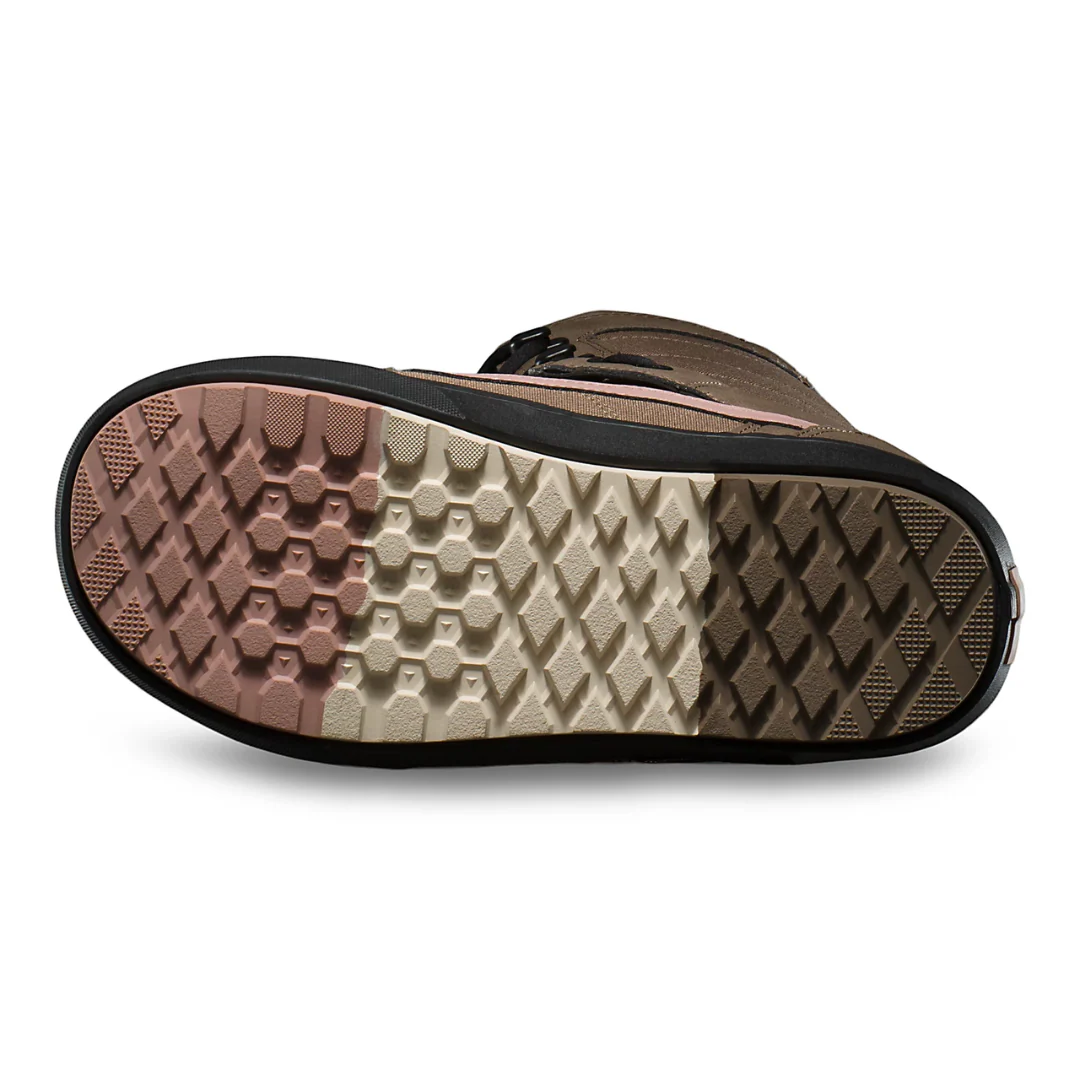 Vans Hi-Standard OG Snowboard Boots 2023 - Image 3
