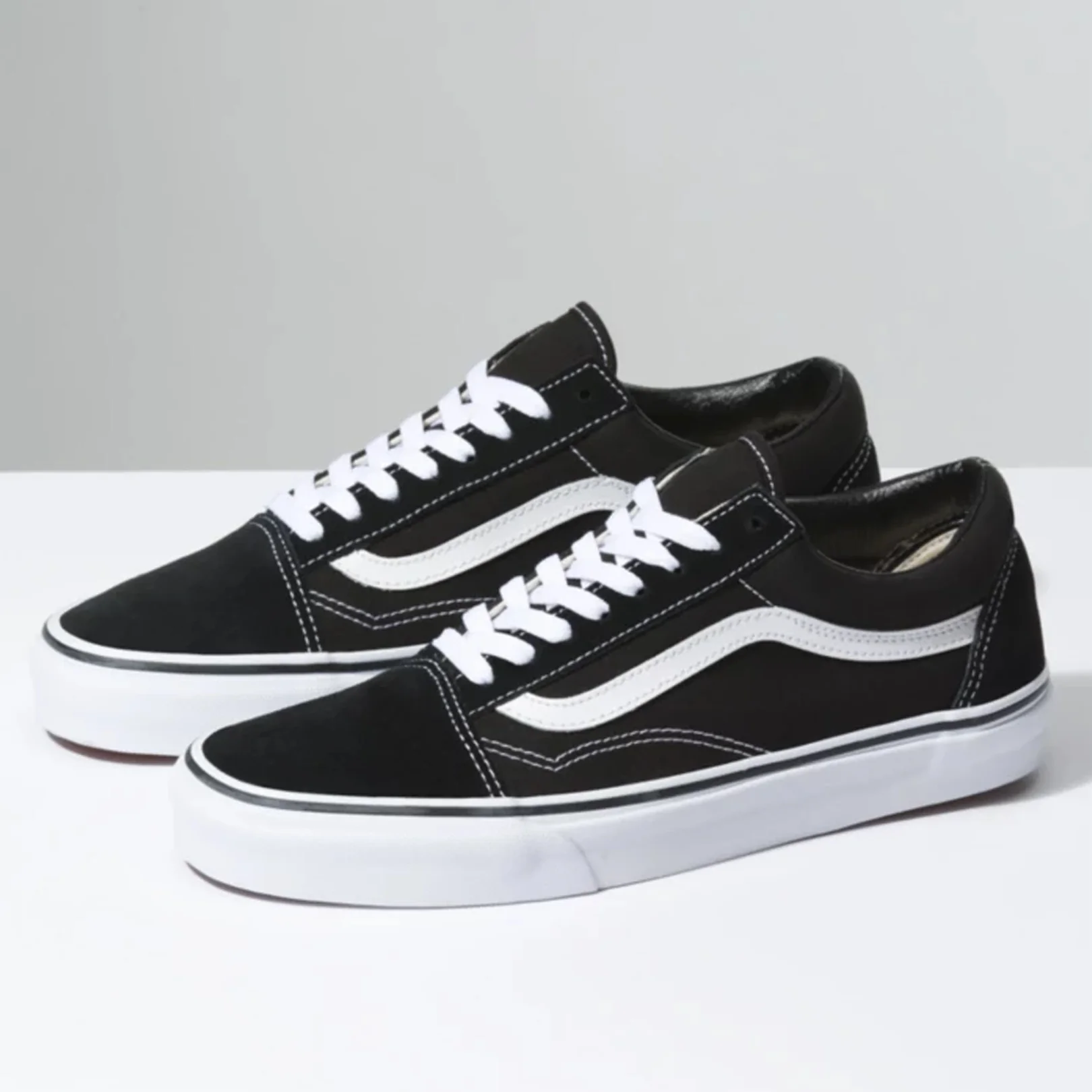 Vans Old Skool Shoe Black/White - Image 4