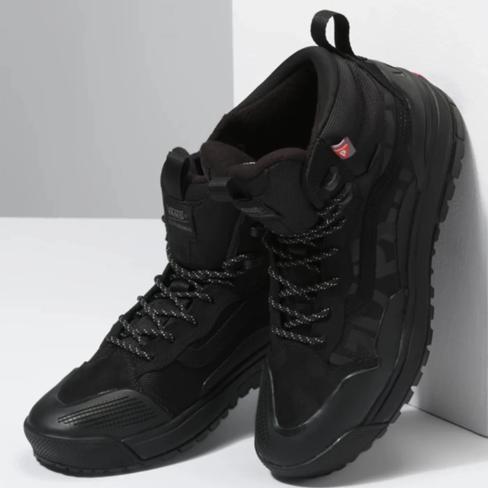 Vans UltraRange EXO Hi Gore-Tex MTE-2 Shoe Black/Black - Image 3