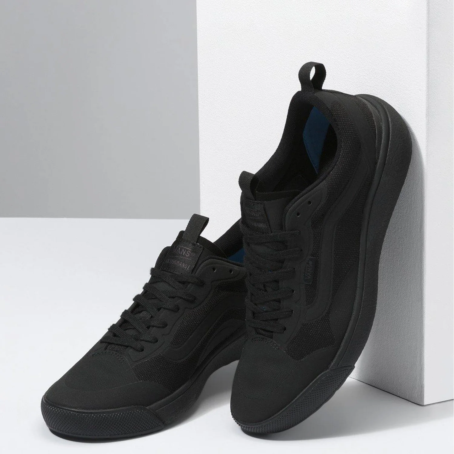 Vans UltraRange Exo Shoe Black/Black/Black - Image 2