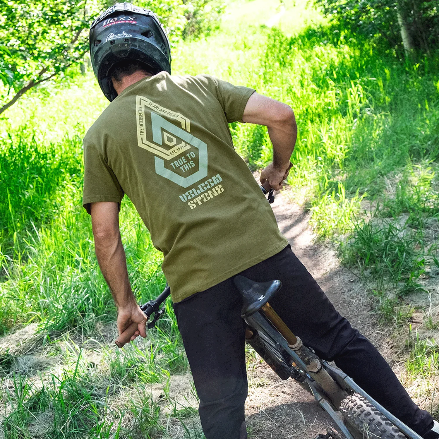 Volcom Men's Entanglement Stone Tech S/S Tee Military - Image 2